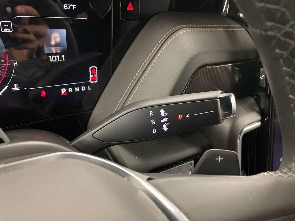 2025 GMC Yukon Elevation