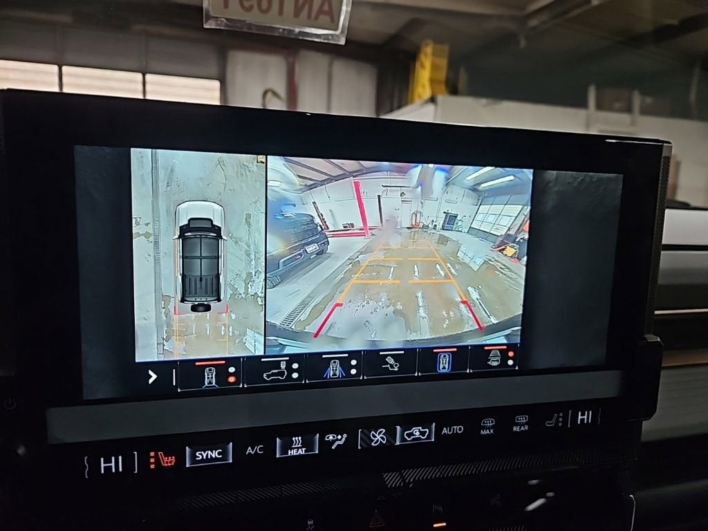 2025 GMC HUMMER EV SUV 3X