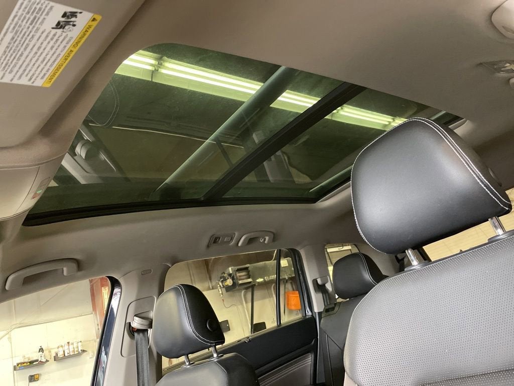 2021 Volkswagen Atlas 3.6L V6 SEL Premium R-Line