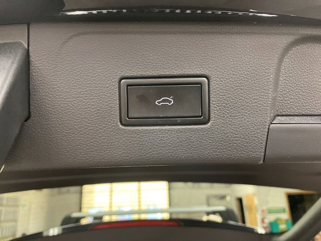 2021 Volkswagen Atlas 3.6L V6 SEL Premium R-Line