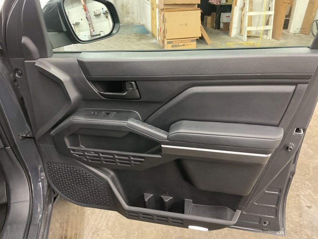 2025 Toyota Tacoma 4WD SR