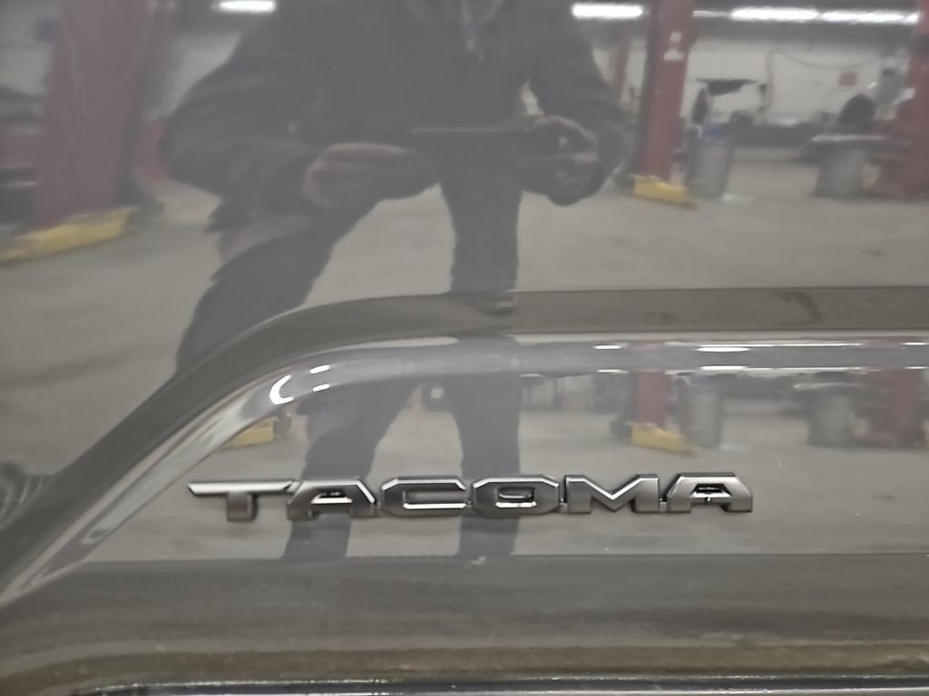 2024 Toyota Tacoma 4WD SR5