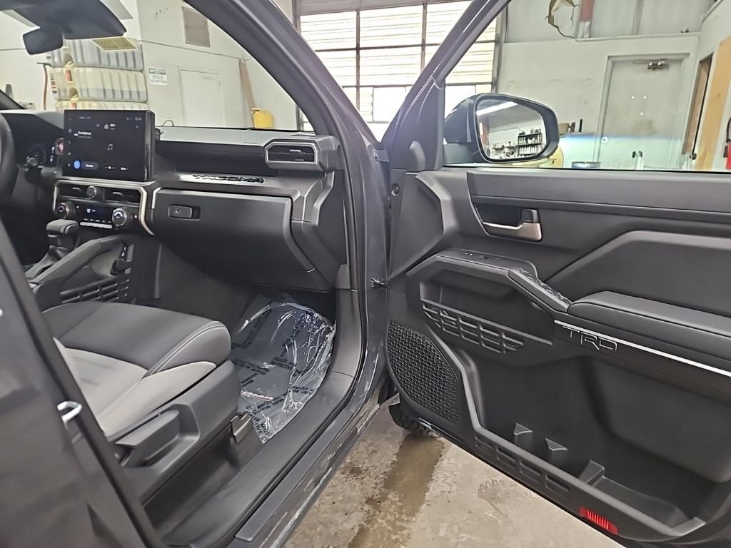 2024 Toyota Tacoma 4WD SR5