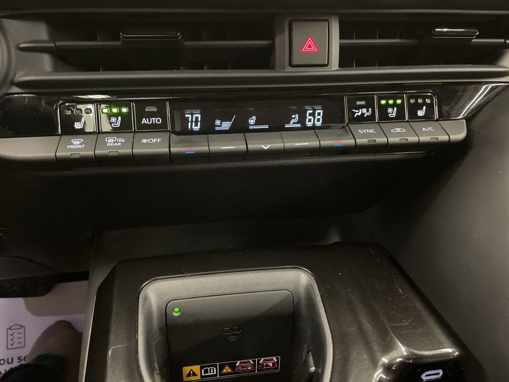 2025 Toyota Crown Signia XLE