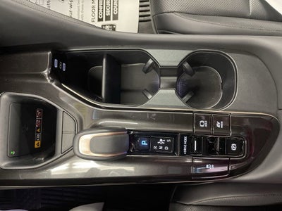 2025 Toyota Crown Signia XLE