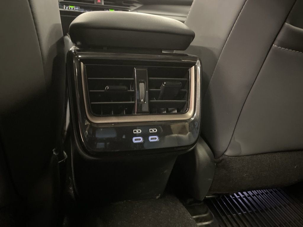 2025 Toyota Crown Signia XLE