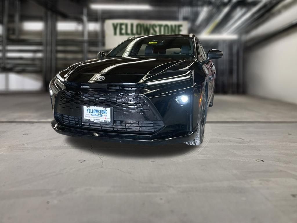 2025 Toyota Crown Signia XLE