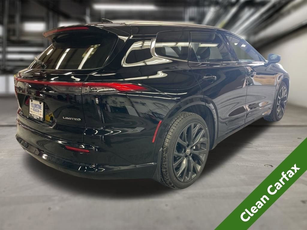 2025 Toyota Crown Signia XLE
