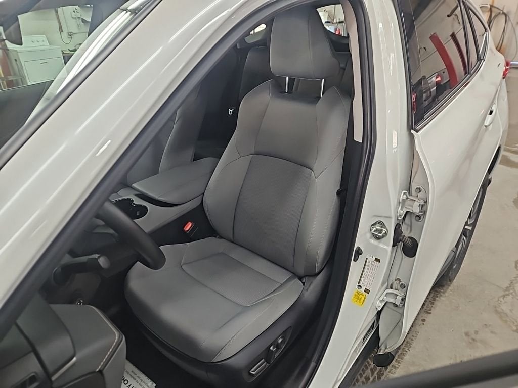 2023 Toyota Venza LE