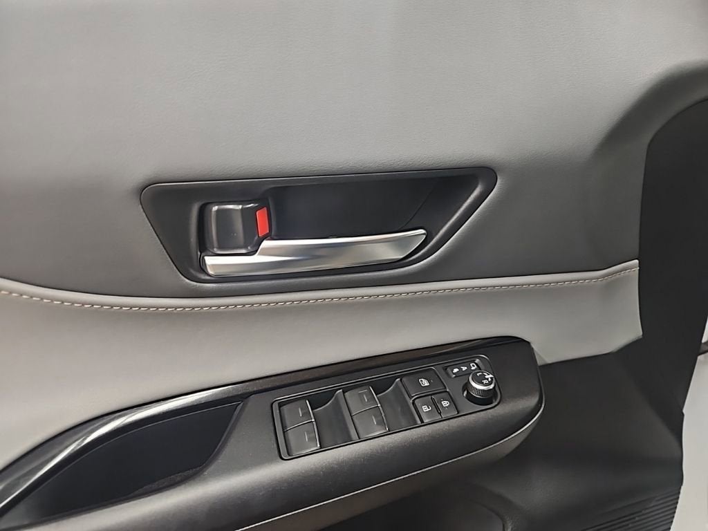 2023 Toyota Venza LE