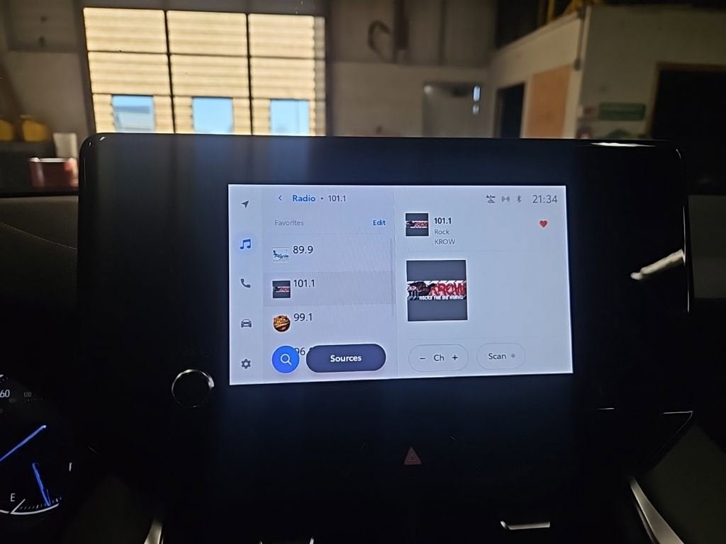 2023 Toyota Venza LE