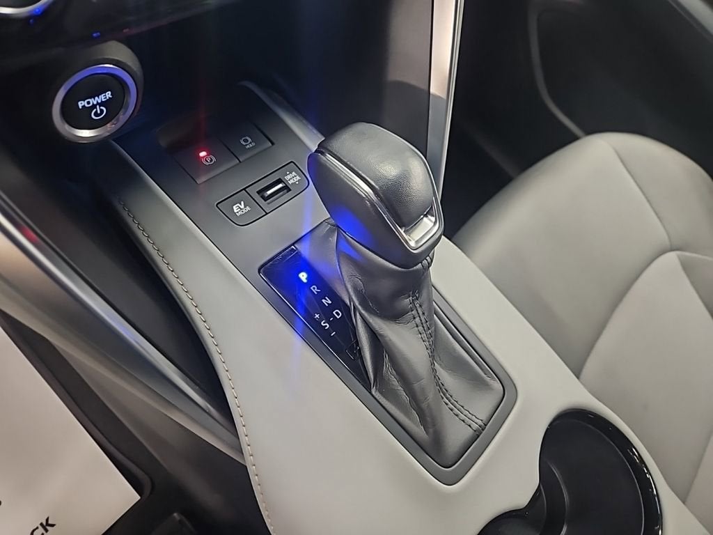 2023 Toyota Venza LE