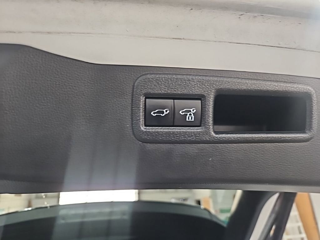 2023 Toyota Venza LE