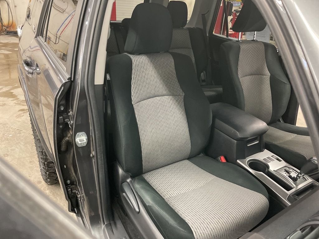 2020 Toyota 4Runner SR5