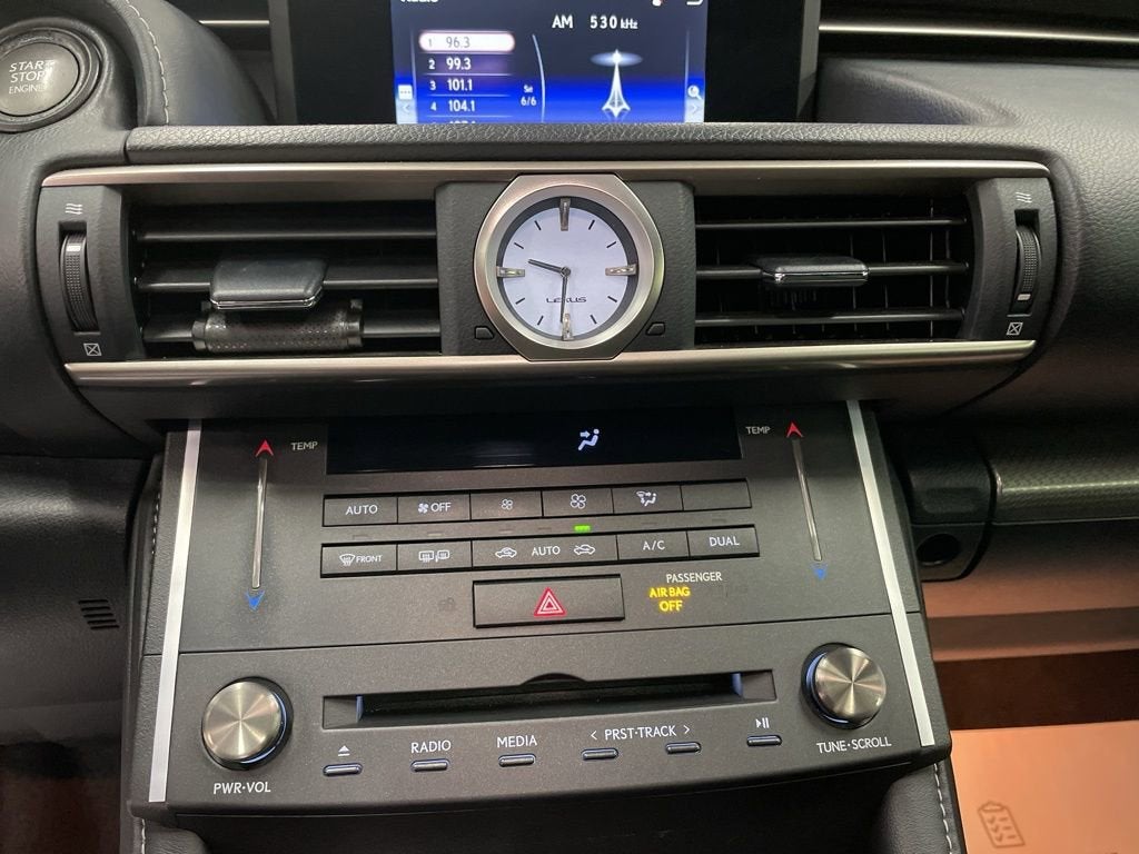 2016 Lexus RC 200t BASE