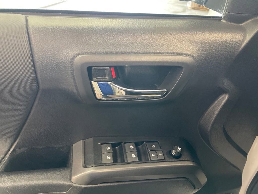 2023 Toyota Tacoma 4WD TRD Off road
