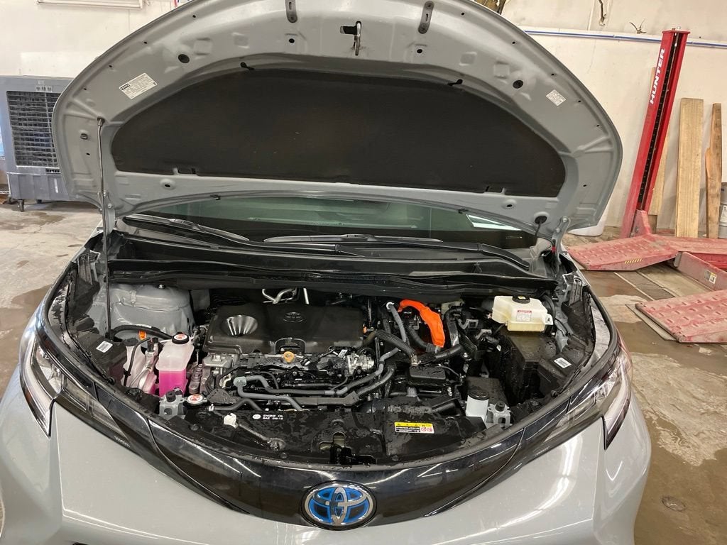 2025 Toyota Sienna XSE