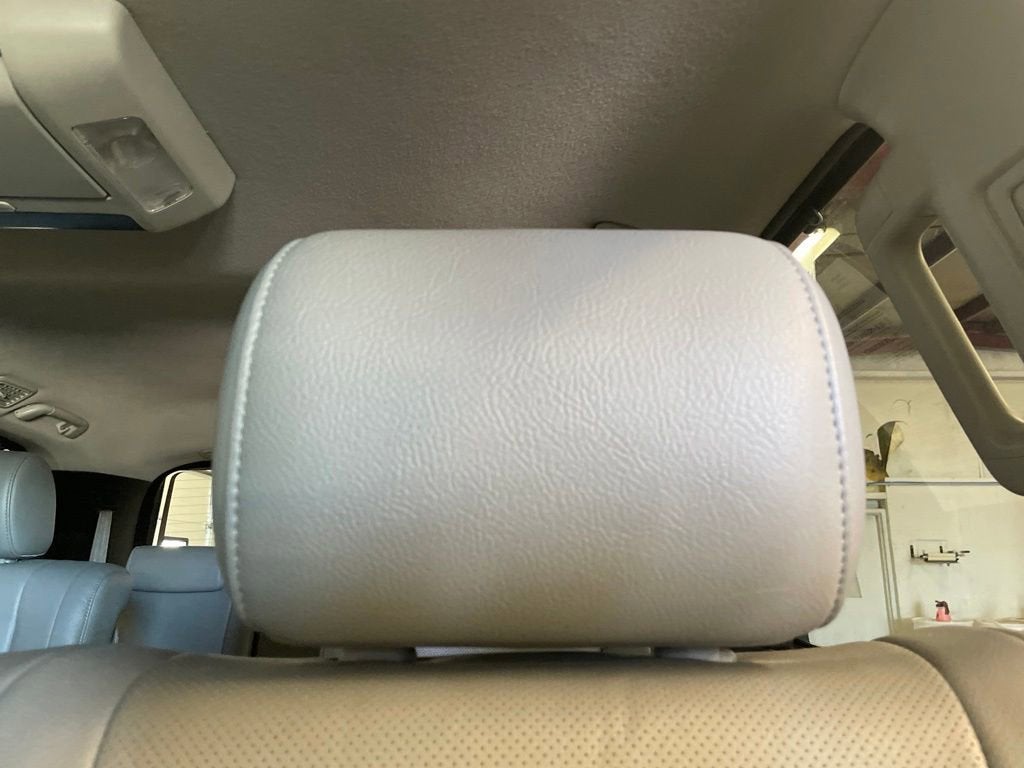 2010 Toyota Sequoia Platinum