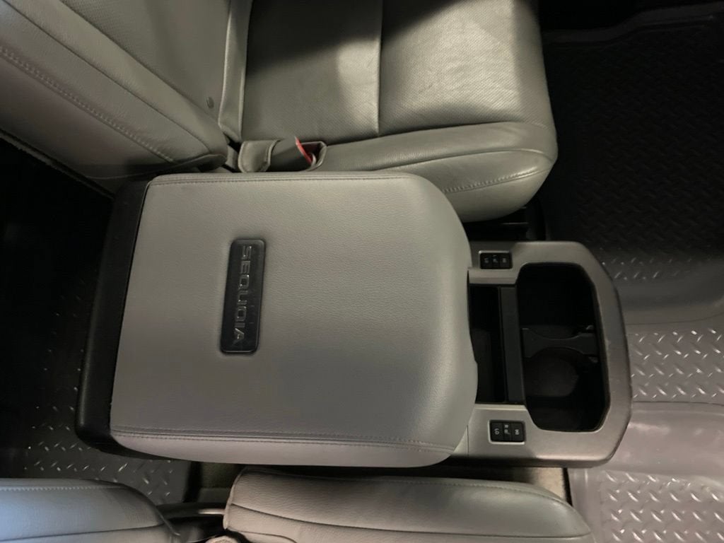 2010 Toyota Sequoia Platinum
