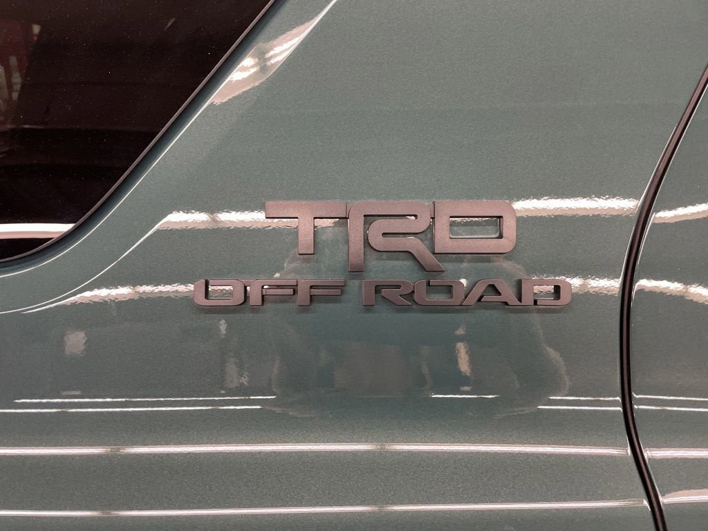 2025 Toyota 4Runner Hybrid TRD Off Road